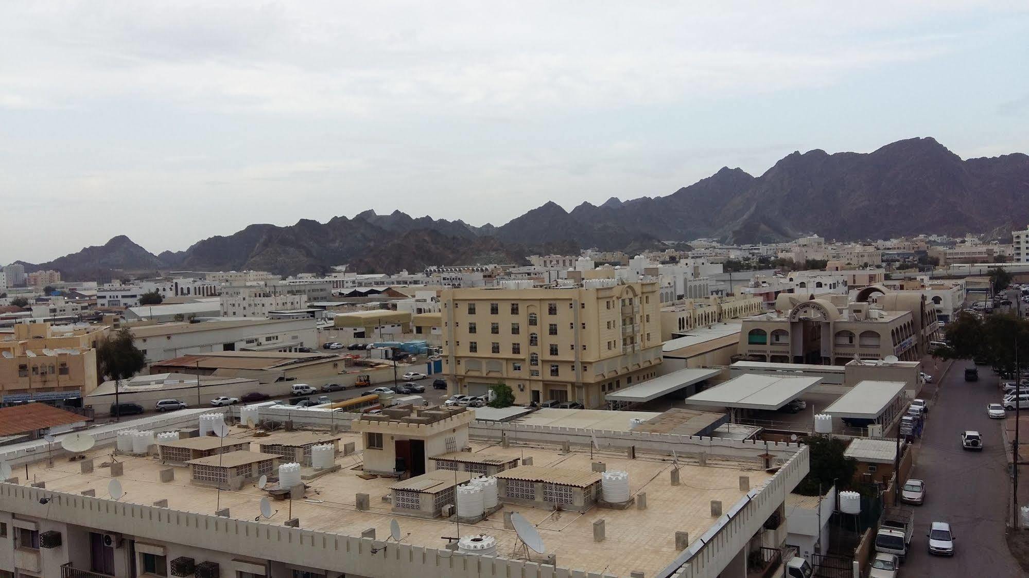 Majestic Hotel Wādī Kabīr Exterior foto